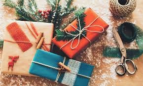 Что подарить родителям на Новый Год 2021?