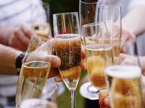 Как правильно выбрать шампанское на Новый год?