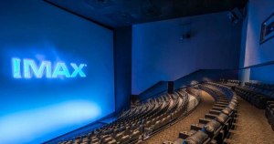 Чем отличается кинозал IMAX от других кинотеатров?