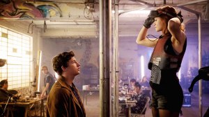 Как называется фильм где играют людьми?