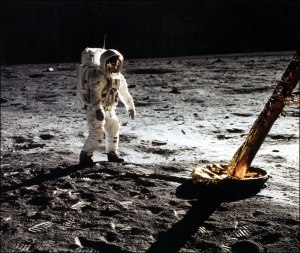 Почему после 1972 года нога человека больше не ступала на Луну?