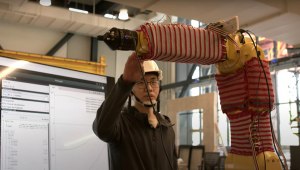 Зачем американские учёные связали свитера для роботов?