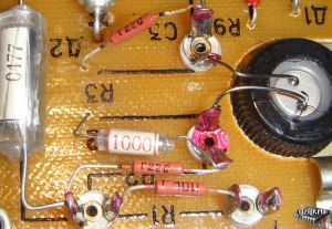 Что внутри у гигаомных резисторов?