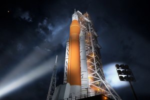 Когда будет создана и запущена первая новая сверхтяжёлая лунная ракета SLS?