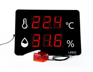 Как откалибровать электронные часы с индикацией температуры и влажности?
