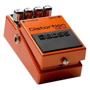 Для чего нужна педаль Distortion для электрогитары?