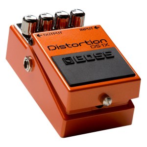 Для чего нужна педаль Distortion для электрогитары?