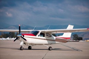Какой самолет лучше Piper PA-28 или Cessna-172, в чем схожи и отличаются?