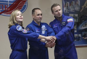 Почему в 2021 году Россия вырвалась вперёд в космической гонке США отстали?