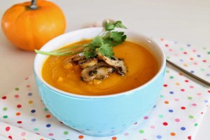 Как приготовить суп грибной с тыквой?