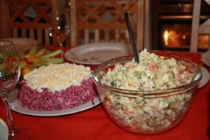 Какие есть культовые советские салаты, кроме оливье и шубы?
