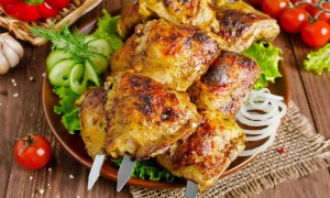Как приготовить барбекю из курицы, маринованной в вине?