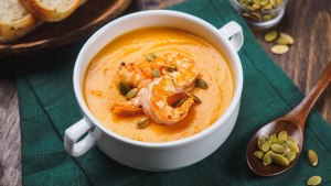 Крем-суп из тыквы с креветками - как приготовить?