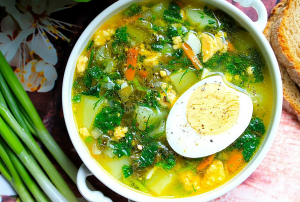 Щавелевый суп на бульоне из кролика: какой рецепт,?