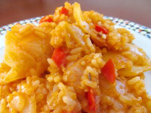 Как приготовить капусту с рисом и лепестками паприки?