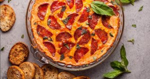 Пицца с чоризо, сыром и зеленью: какие есть рецепты?