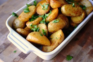 Чем полезен запеченный картофель?