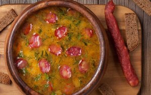 Как приготовить гороховый суп по-баварски с сосисками, рецепт?