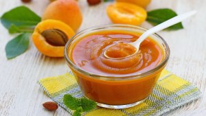 Какие соусы можно сделать на основе абрикосов или персиков?