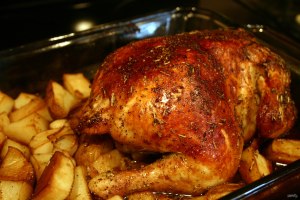 Как проще и лучше приг. курицу-пожарить на сковороде или запечь в духовке?