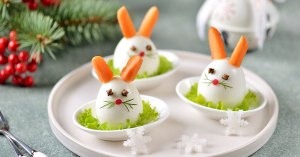 Как сделать съедобную " крольчиху", "кролика" украшение на Новый год?
