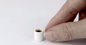 Почему кофейные чашки такие маленькие?