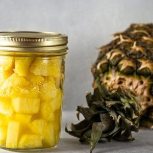 Для каких блюд используют и использовали раньше квашеные ананасы?