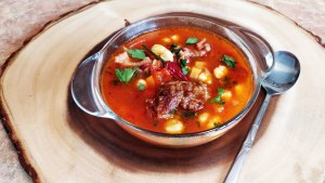 Венгерский суп с фасолью - как приготовить?