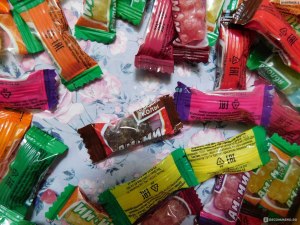 Почему некоторые виды конфет называют сосульками?