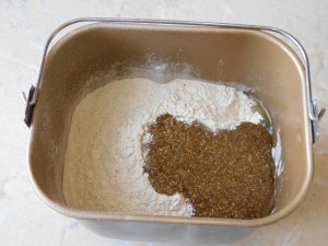 Сколько времени запаривать солод для приготовления заварного черного хлеба?