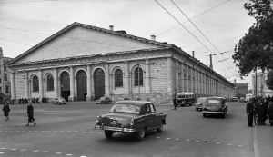 Какое сооружение в Москве до 1957 года было правительственным гаражом?