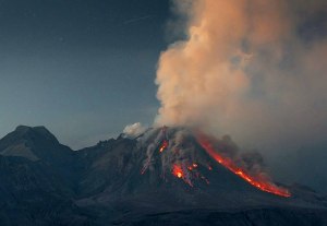 Сколько еще будет извергаться вулкан Шивелуч на Камчатке, что известно?