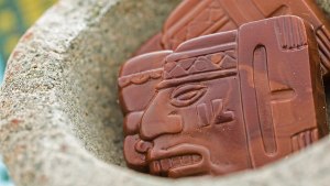 Какой древний народ использовал шоколад в качестве валюты?
