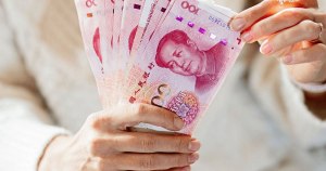 Выгодно ли открывать вклад в китайских юанях в российских банках?