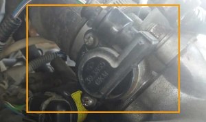 Какой датчик отвечает за обороты двигателя?