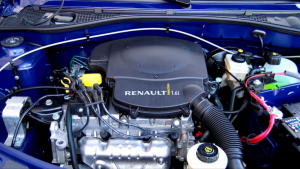 Думаем вложить в Renault logan 1 2006г.1.6. 8. Что думаете?