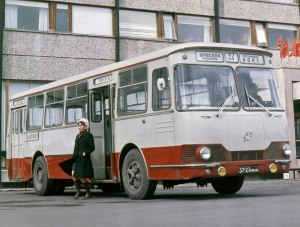 За что советский автобус ЛиАЗ-677 получил прозвище -Скотовоз?