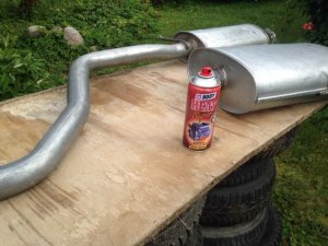 Почему глушители авто красят в серебристый цвет?