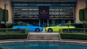 Какая самая дорогая модификация Rolls-Royce станет желто-голубой?