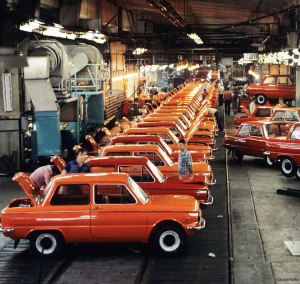 Какие автомобили в советское время пользовались спросом у населения?