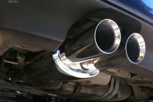 Для чего делают рычащие глушители на авто?