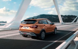 Стоит с иномарки пересесть на Lada Vesta SV Cross?