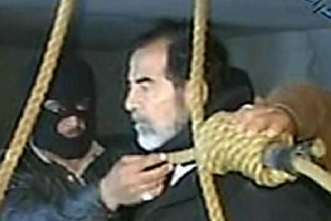 Садам Хусейн - это не политика, но как он был убит в человечном мире?