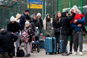 Как поступить с вернувшимся домой мигрантом, получившим за кордоном отказ?