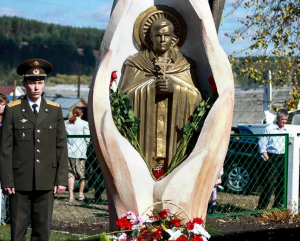 Можно ли заказать себе памятник в России на родине если сам родился в СССР?