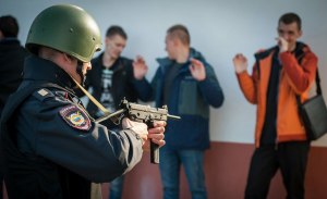 Сотрудники полиции в РФ боятся применять оружие?