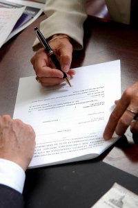 Какие необходимы документы для сделок с недвижимостью?