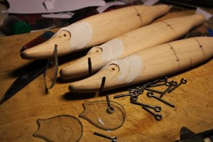 Как сделать воблер из герметика?