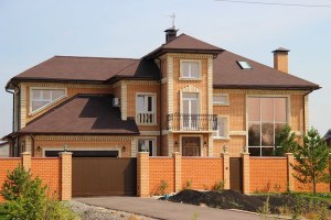 Сколько стоит построить загородный дом размером 8 х 9 в Подмосковье?