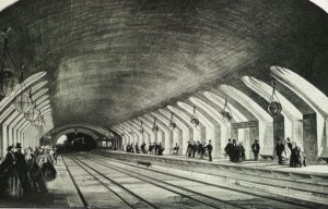 В какой аэропорт пришло первое Российское метро?